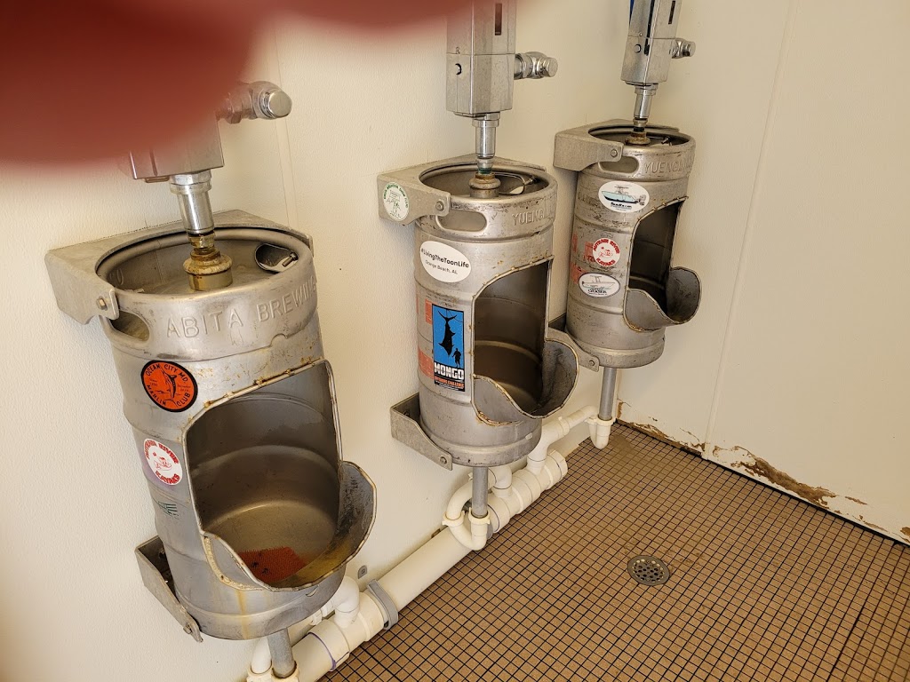 Pirates Cove | restaurant | 6664 Co Rd 95, Elberta, AL 36530, USA | 2519871224 OR +1 251-987-1224