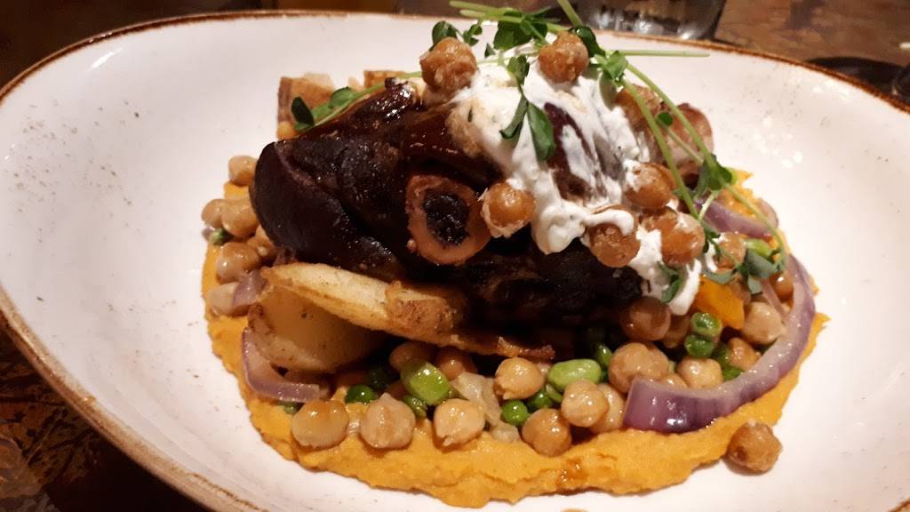 The Brock House | restaurant | 918 Brock St N, Whitby, ON L1N 4J6, Canada | 9054934355 OR +1 905-493-4355