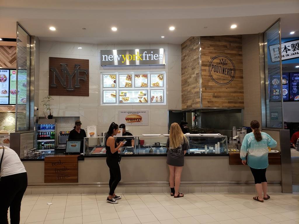 New York Fries - Upper Canada Mall | restaurant | 17600 Yonge St, Newmarket, ON L3Y 4Z1, Canada | 9058364647 OR +1 905-836-4647