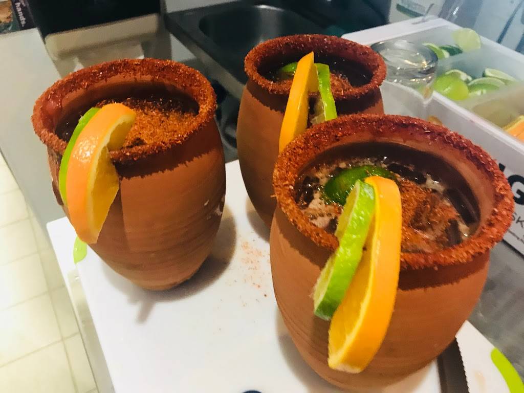 El Barco Mexican Restaurant | restaurant | 8801 Hickman Rd b, Urbandale, IA 50322, USA | 5152760162 OR +1 515-276-0162