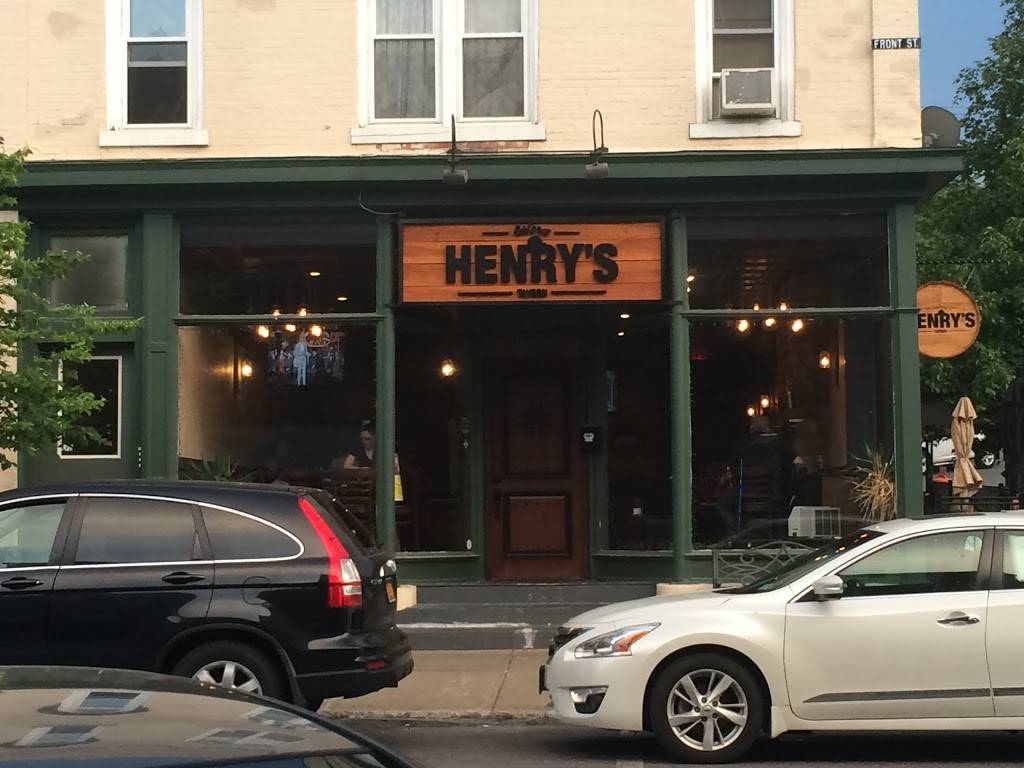 Henrys Tavern | restaurant | 19 Front St, Ballston Spa, NY 12020, USA | 5183093584 OR +1 518-309-3584