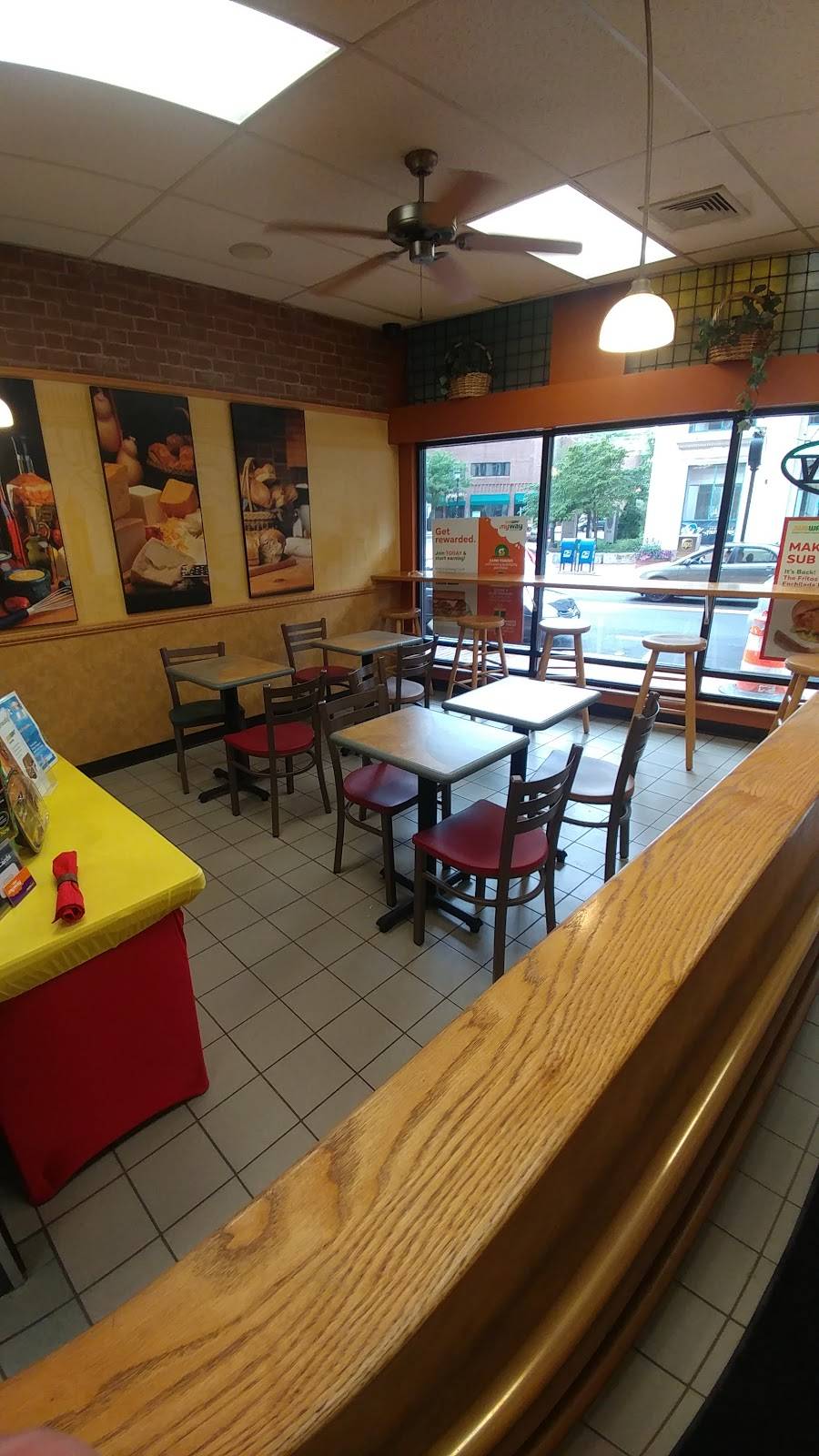 Subway | restaurant | 3640 Main St, Springfield, MA 01107, USA | 4133063199 OR +1 413-306-3199