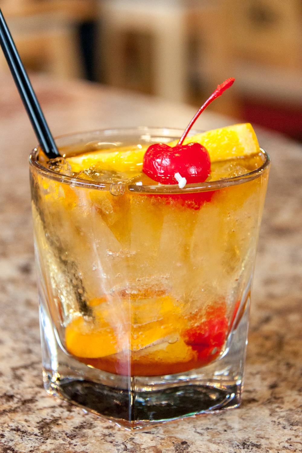 Ion Sports Pub & Grill | restaurant | 1102 E Paradise Dr, West Bend, WI 53095, USA | 2624291395 OR +1 262-429-1395