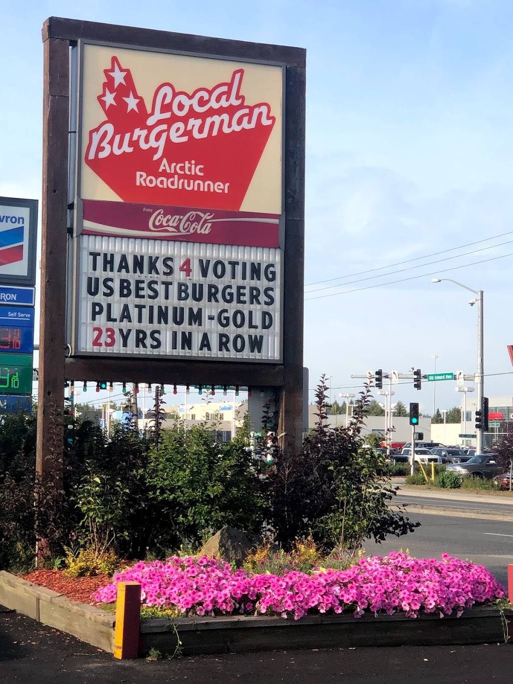 Arctic Roadrunner | restaurant | 5300 Old Seward Hwy, Anchorage, AK 99518, USA | 9075611245 OR +1 907-561-1245