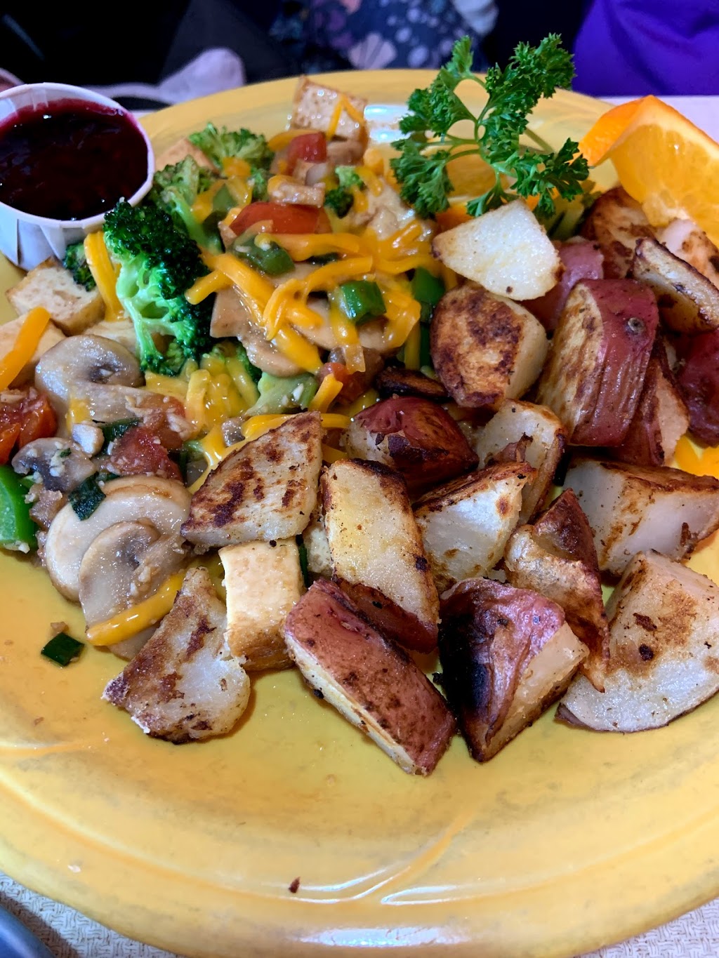 The Breadboard Restaurant | restaurant | 744 N Main St, Ashland, OR 97520, USA | 5414880295 OR +1 541-488-0295