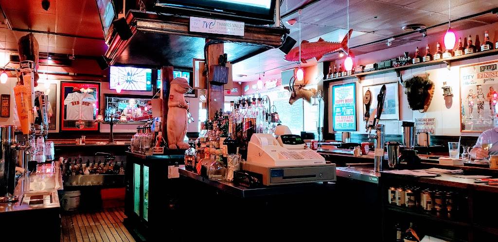 Sneekers Cafe | restaurant | 568 Poquonnock Rd, Groton, CT 06340, USA | 8604451967 OR +1 860-445-1967