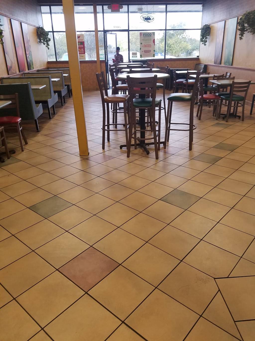 Subway Restaurants | restaurant | 2400 Meacham Blvd D, Fort Worth, TX 76106, USA | 8176243215 OR +1 817-624-3215