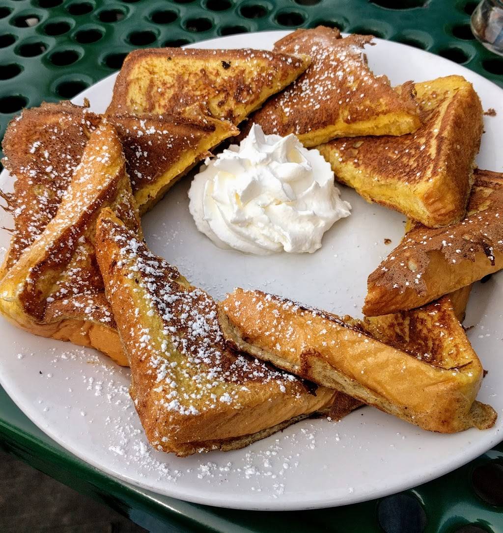 Moms | restaurant | 209 Salem St, Chico, CA 95928, USA | 5308933447 OR +1 530-893-3447