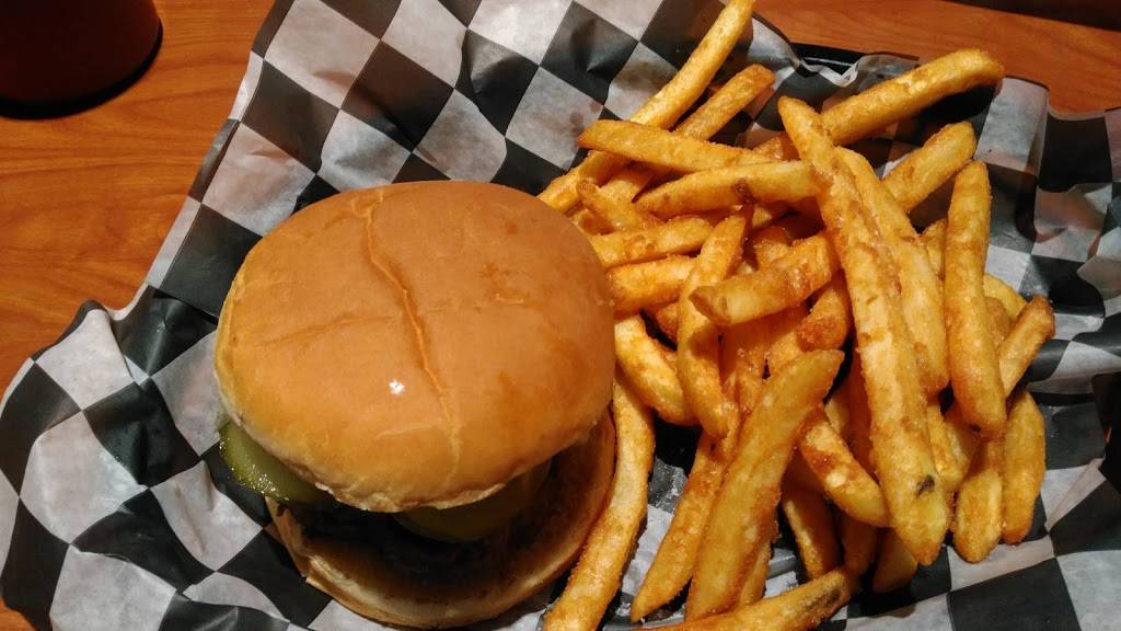 Lakeview Alley Cat Bar & Grill LLC | restaurant | 9775 N Greenville Rd, Lakeview, MI 48850, USA | 9893525700 OR +1 989-352-5700