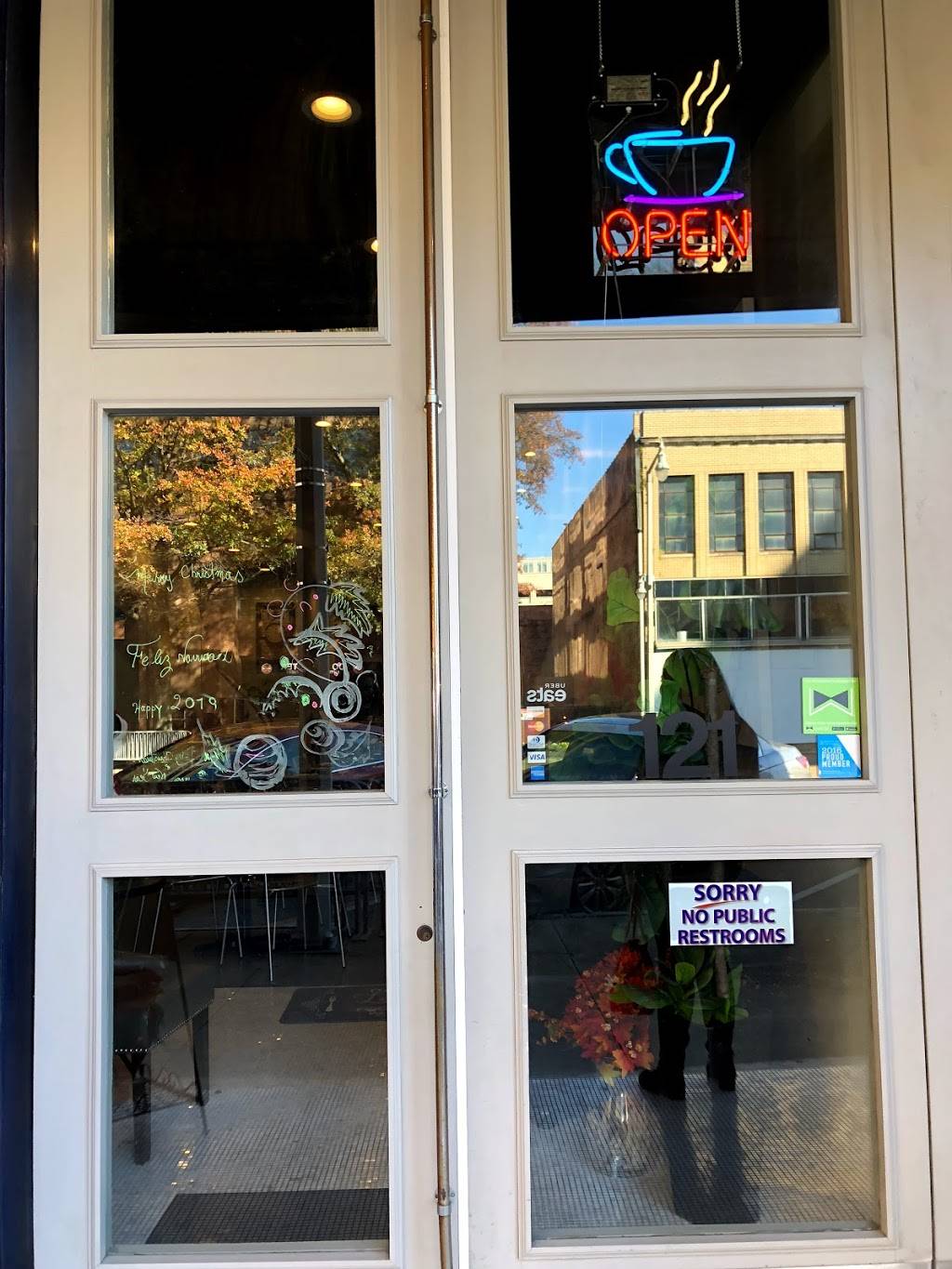 DRoad Cafe | restaurant | 121 Montgomery St, Montgomery, AL 36104, USA | 3343282938 OR +1 334-328-2938