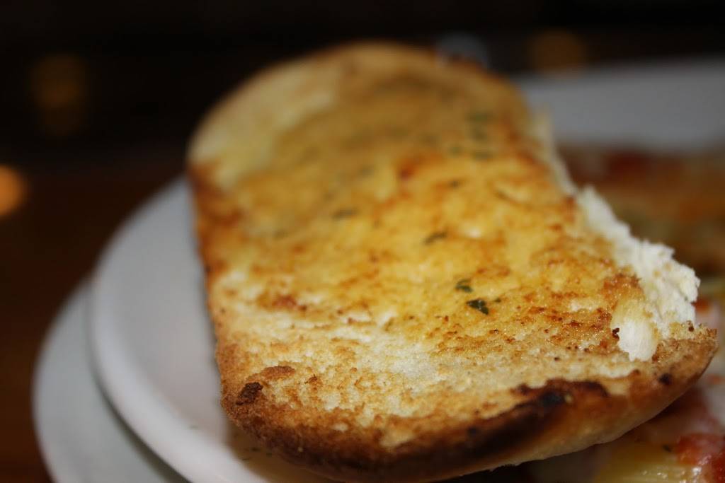 Gallaghers Pizza - Howard/Suamico | restaurant | 2306 Lineville Rd Suite 101, Suamico, WI 54313, USA | 9205440880 OR +1 920-544-0880