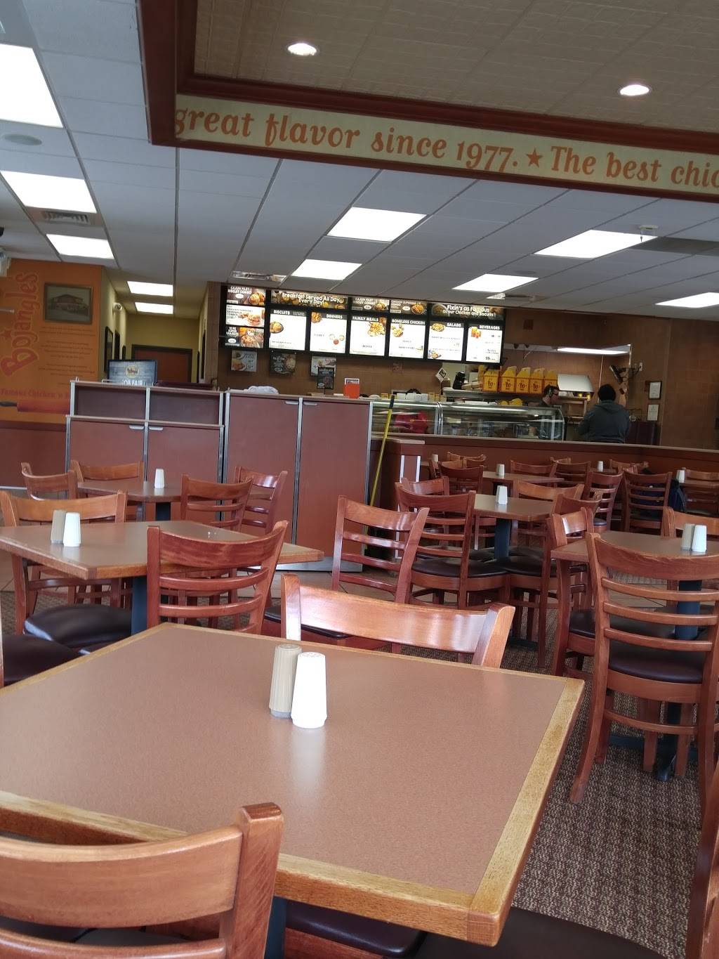 Bojangles Famous Chicken n Biscuits | restaurant | 102 Canoy Ln, Clemson, SC 29631, USA | 8646548135 OR +1 864-654-8135