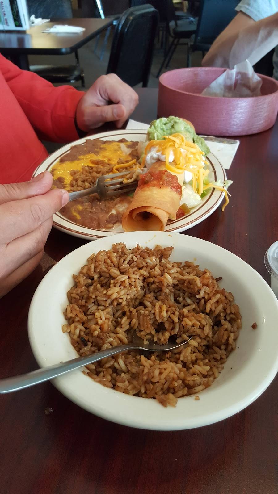 Oye Amigos | restaurant | 307 E Michigan Ave, Marshall, MI 49068, USA | 2697817770 OR +1 269-781-7770