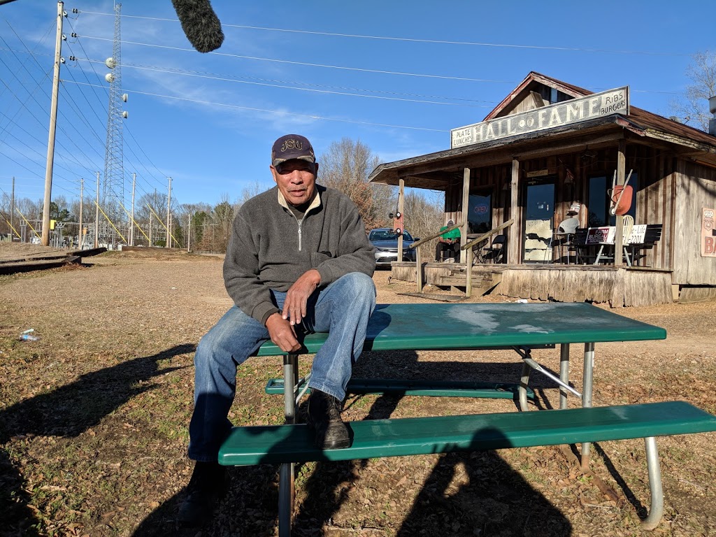 Hall of Fame Restaurant | restaurant | 54 Dover Rd, Bentonia, MS 39040, USA | 6627558330 OR +1 662-755-8330