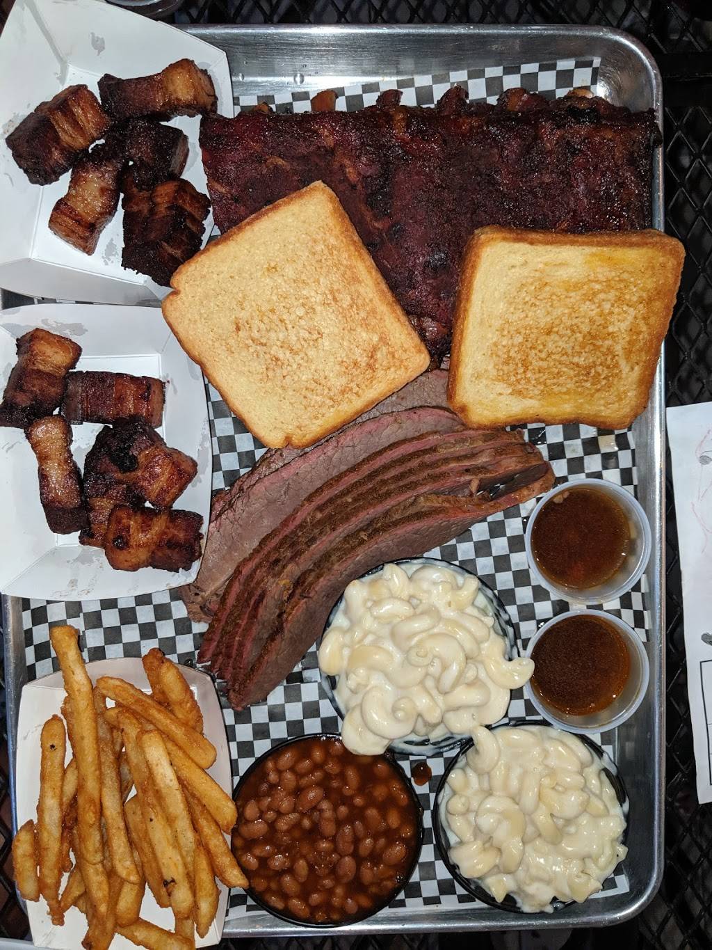 Captain Jack’s Smokehouse | restaurant | 960030 Gateway Blvd, Fernandina Beach, FL 32034, USA | 9043103611 OR +1 904-310-3611