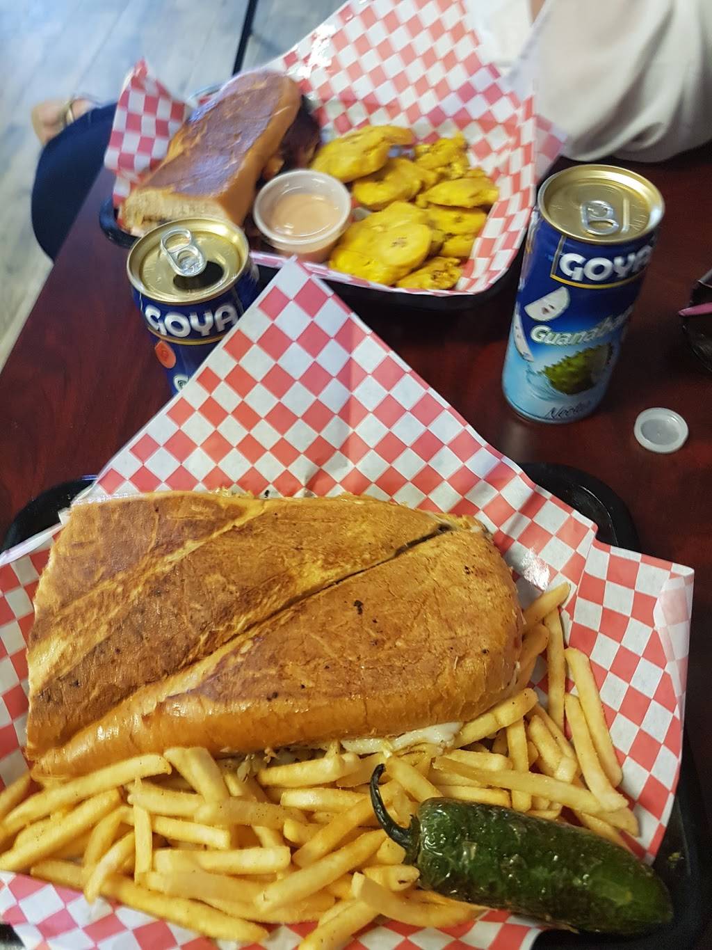 Maracas y Sabor | meal delivery | 900 Talbot Ave suite i, El Paso, TX 79835, USA | 9158777307 OR +1 915-877-7307