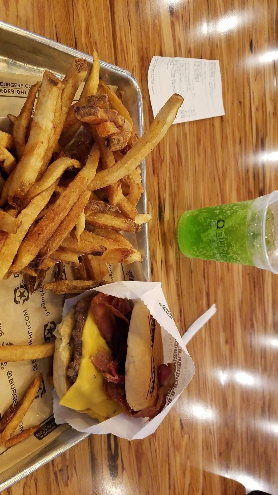 BurgerFi | restaurant | 7959 W Atlantic Ave #201, Delray Beach, FL 33446, USA | 5615628039 OR +1 561-562-8039