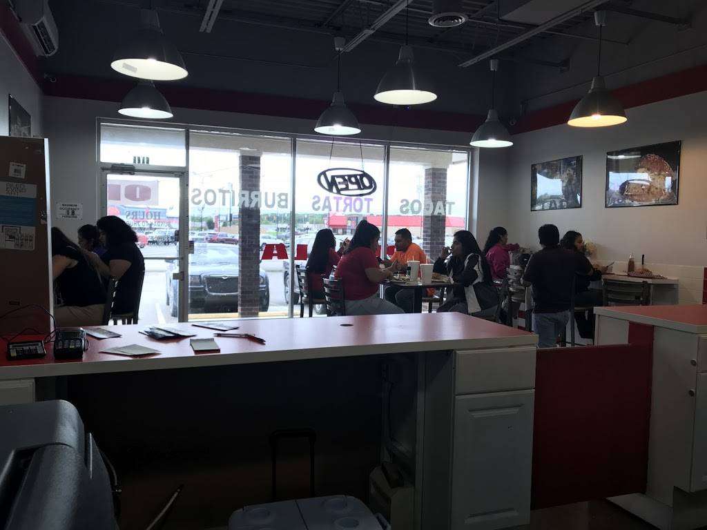 Cemitas Taqueria Puebla | restaurant | Speedway, IN 46224, USA | 3178539606 OR +1 317-853-9606