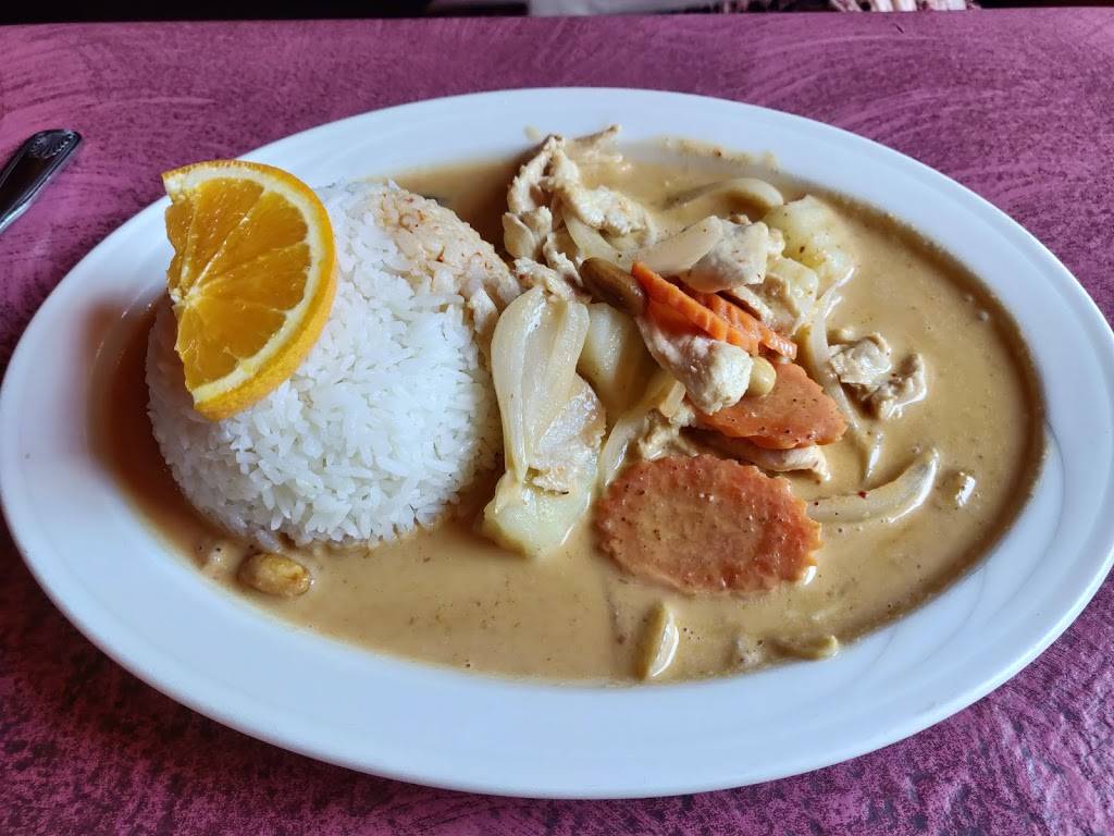 Thai Garden | restaurant | 2 Bridge St, Northampton, MA 01060, USA | 4135873336 OR +1 413-587-3336