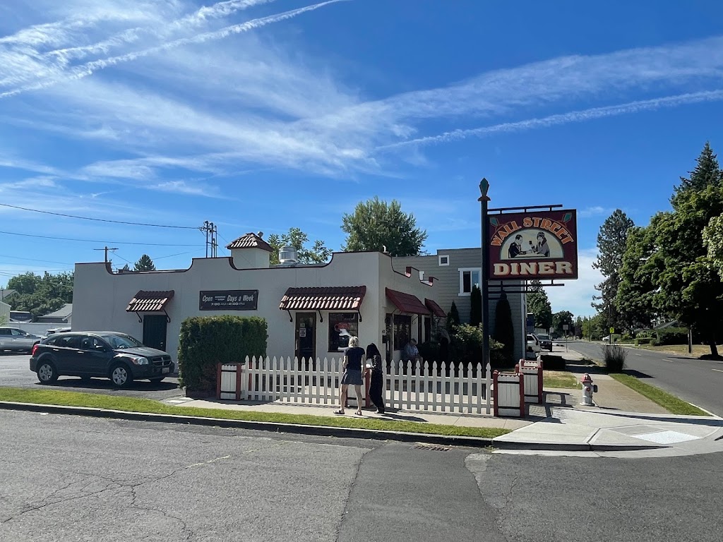 Wall Street Diner | cafe | 4428 N Wall St, Spokane, WA 99205, USA | 5093272627 OR +1 509-327-2627