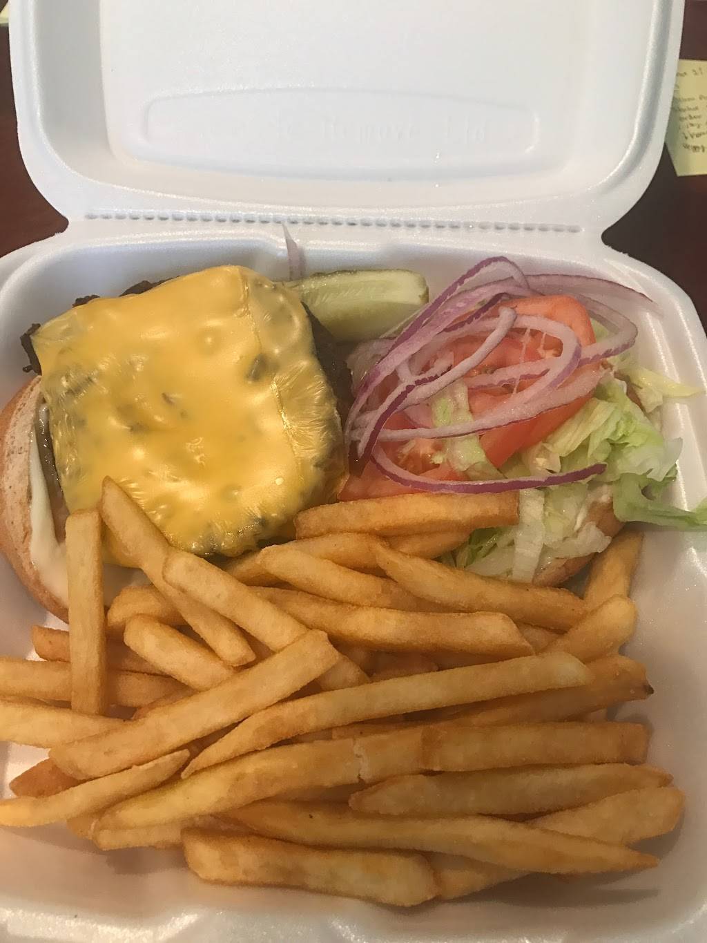 Mediterranean Breeze Restaurant & Sports Bar | restaurant | 781 Station St, Herndon, VA 20170, USA | 7034354495 OR +1 703-435-4495