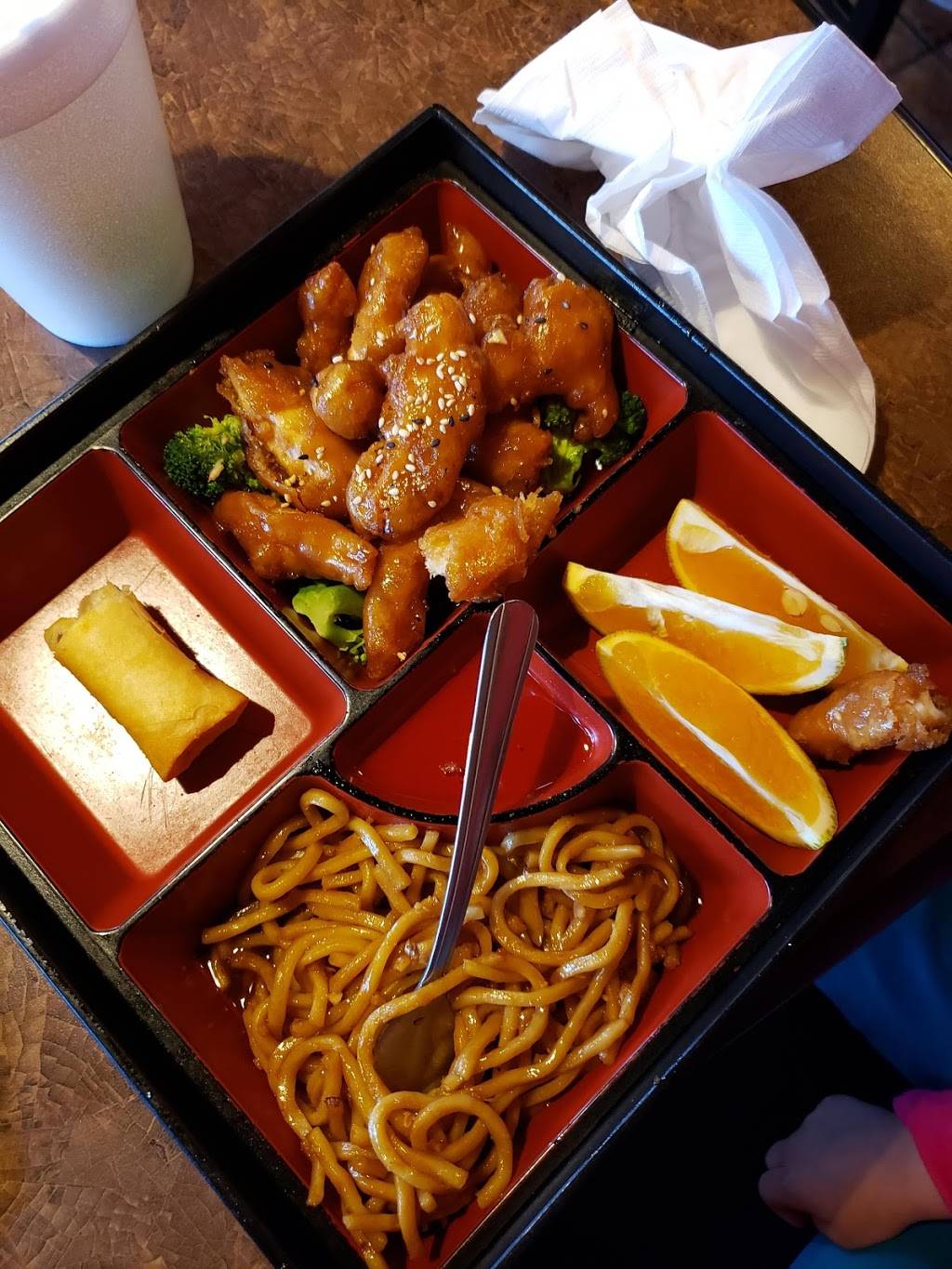 Fusion Asian Bistro | restaurant | 1944 Braselton Hwy, Buford, GA 30519, USA | 6784048889 OR +1 678-404-8889