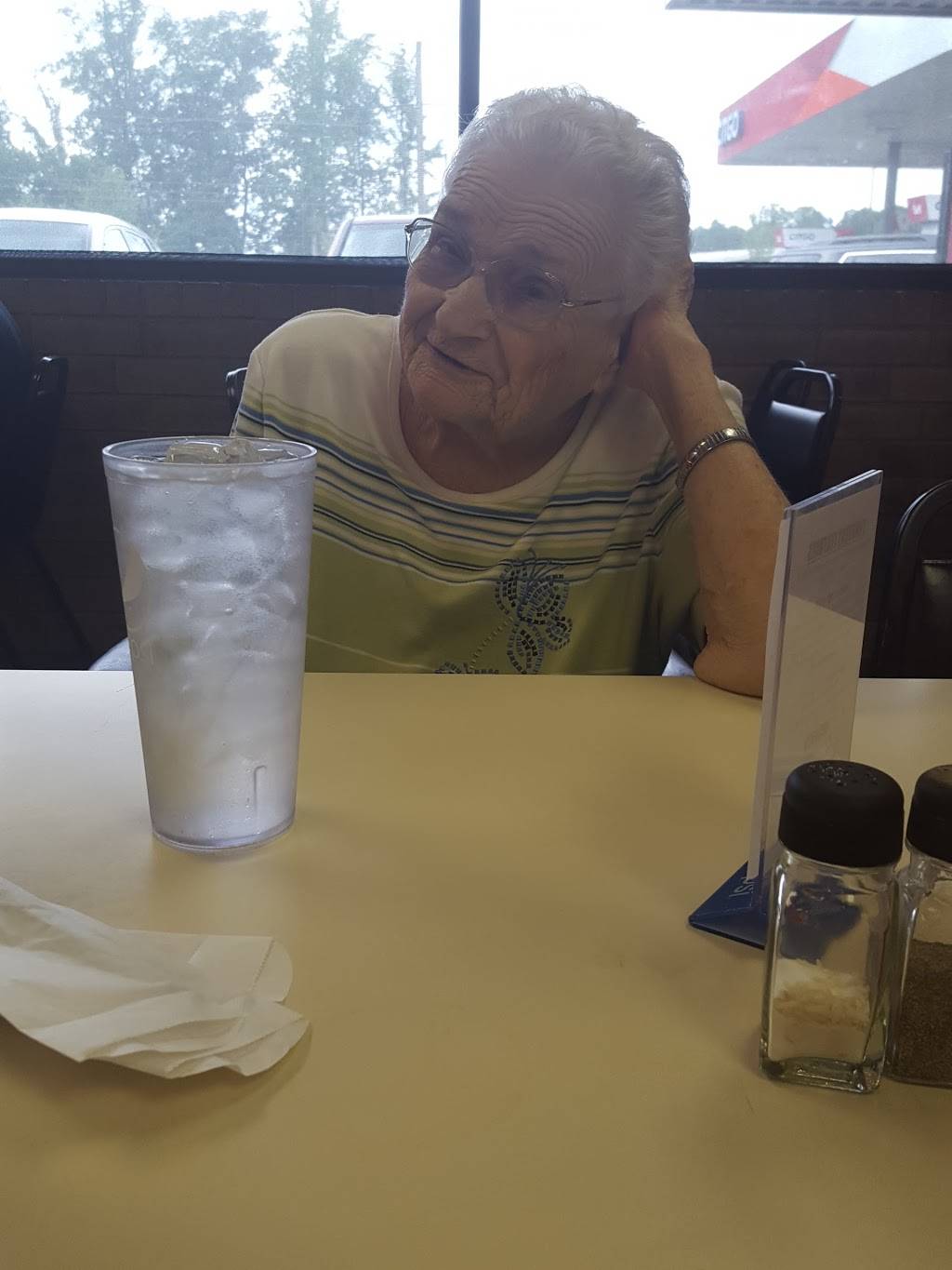 Gold Mine Cafe | restaurant | 3888 Section House Rd, Hickory, NC 28601, USA | 8282562640 OR +1 828-256-2640