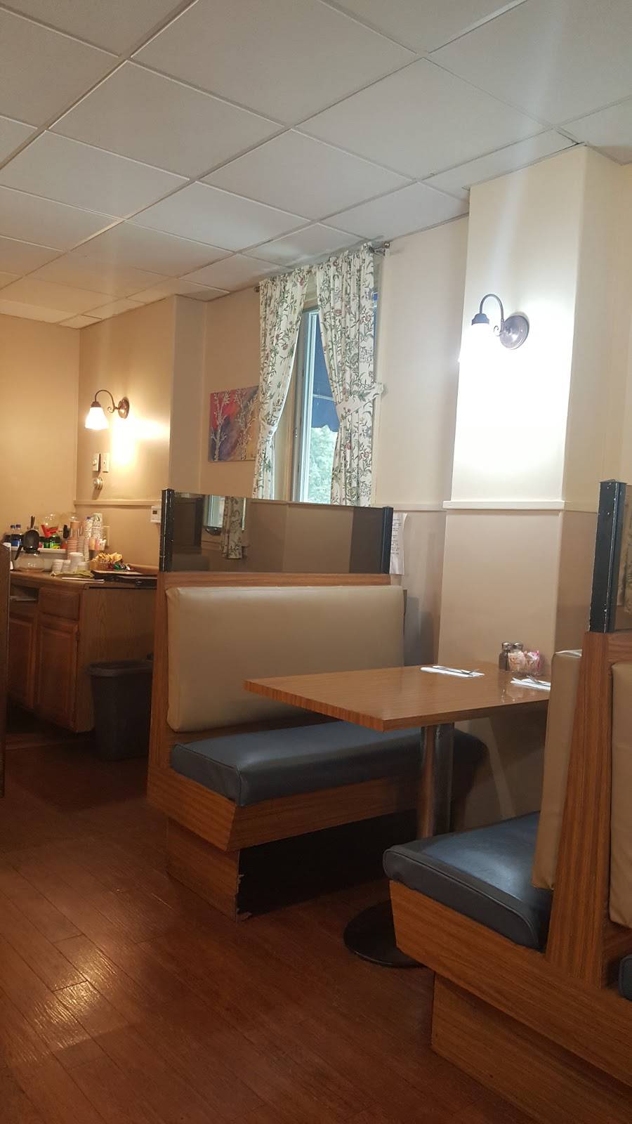 Tools | restaurant | 283 Delaware Ave, Delmar, NY 12054, USA | 5184399111 OR +1 518-439-9111