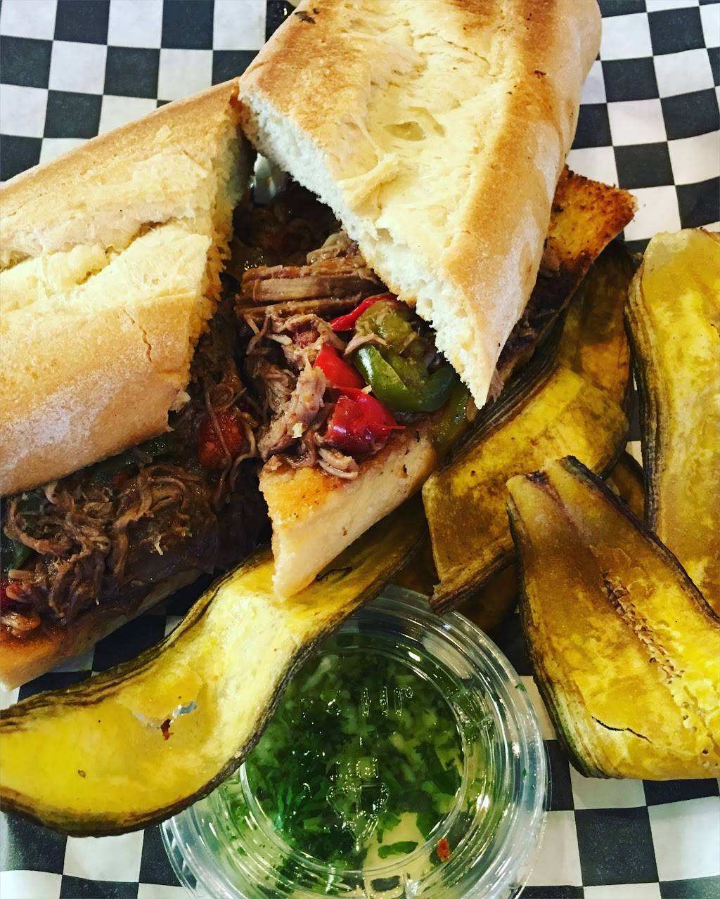 Gigis Café Cubano | cafe | 2200 W Temple St, Los Angeles, CA 90026, USA | 2134836152 OR +1 213-483-6152