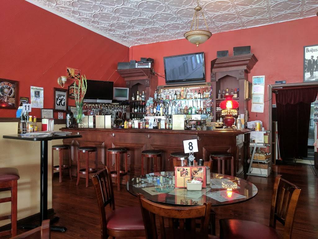 Bon Ton LRoys Lighthouse Smokehouse | restaurant | 794 Lighthouse Ave, Monterey, CA 93940, USA | 8313756958 OR +1 831-375-6958