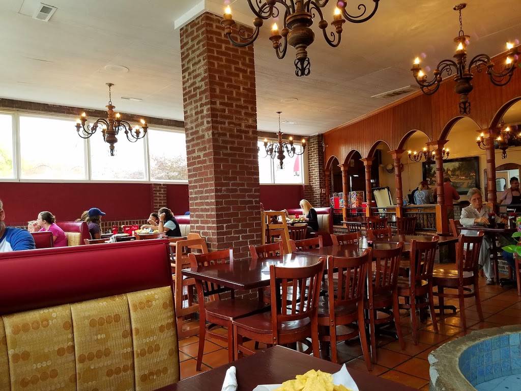 Las Palmas | restaurant | 200 W Poplar St, Rogers, AR 72756, USA | 4799869622 OR +1 479-986-9622