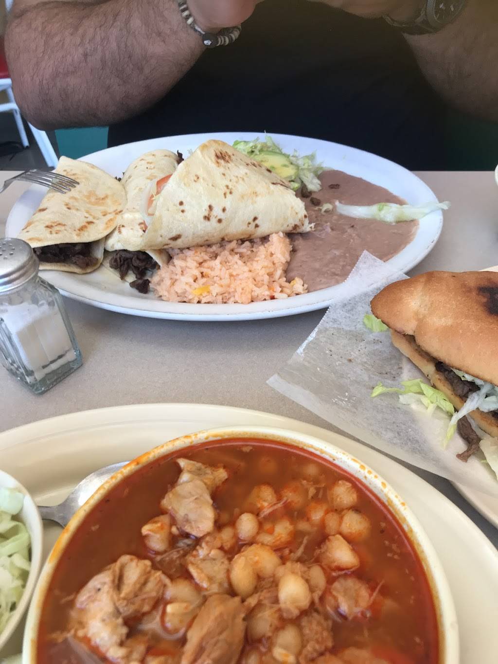 Taqueria Huentitan Jalisco | restaurant | 6502 Babcock Rd, San Antonio, TX 78249, USA | 2105588595 OR +1 210-558-8595