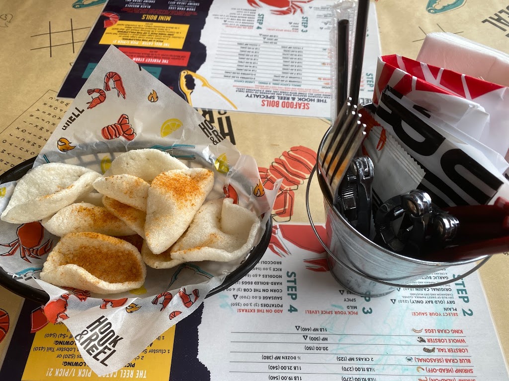 Hook & Reel Cajun Seafood & Bar | restaurant | 8 Orange Plaza Ln, Middletown, NY 10940, USA | 8452078820 OR +1 845-207-8820