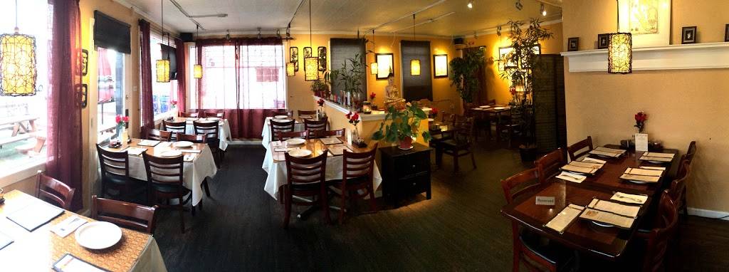 Full Moon | Thai Restaurant | restaurant | 3445 NE Broadway St, Portland, OR 97232, USA | 5034776073 OR +1 503-477-6073