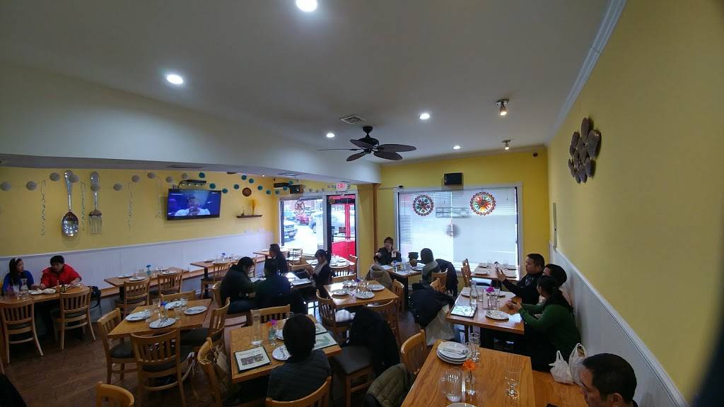 Rosarios Ihawan | restaurant | 40-09 69th St, Queens, NY 11373, USA | 7184583300 OR +1 718-458-3300