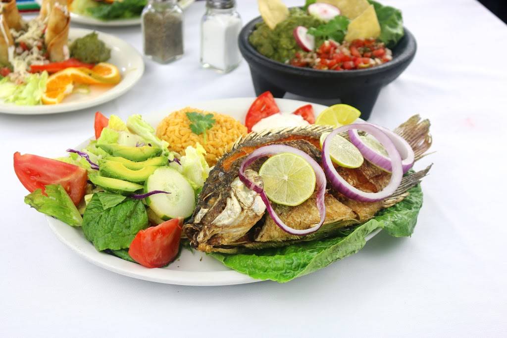 Fiesta Martin Bar And Grill | restaurant | 300 E Florence Ave, Inglewood, CA 90301, USA | 3106733300 OR +1 310-673-3300