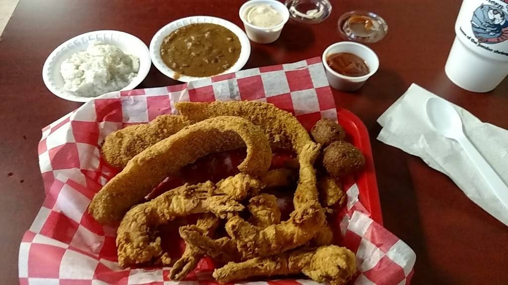 Sams Southern Eatery | restaurant | 1020 W Panola St, Carthage, TX 75633, USA | 9036312111 OR +1 903-631-2111
