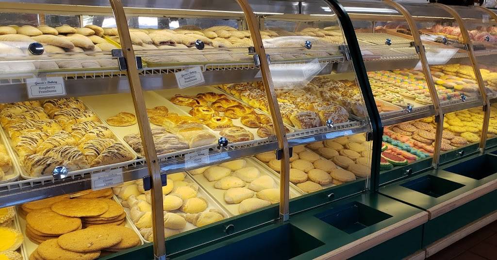 Gussies Tamales & Bakery | bakery | 2200 N Piedras St, El Paso, TX 79930, USA | 9155668209 OR +1 915-566-8209