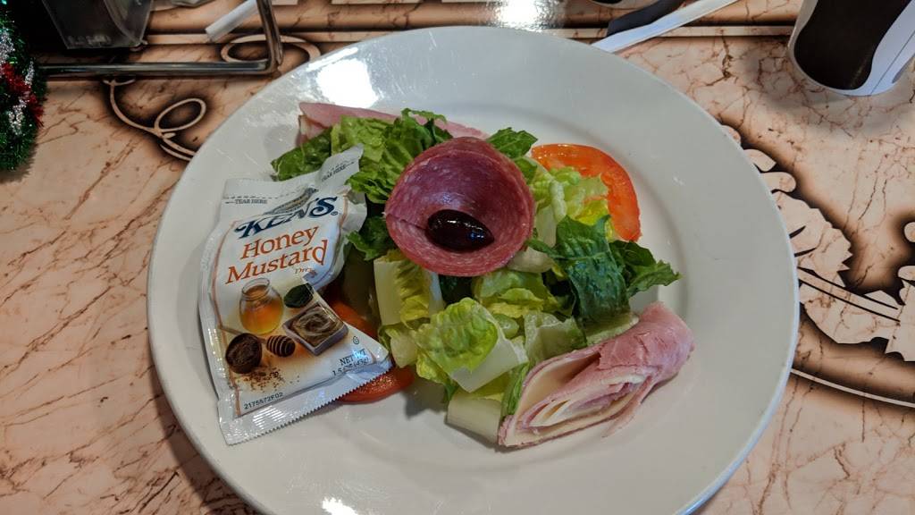 Giovannis Pizza & Italian Restaurant | restaurant | 646 Blooming Grove Rd, Hanover, PA 17331, USA | 7176461046 OR +1 717-646-1046