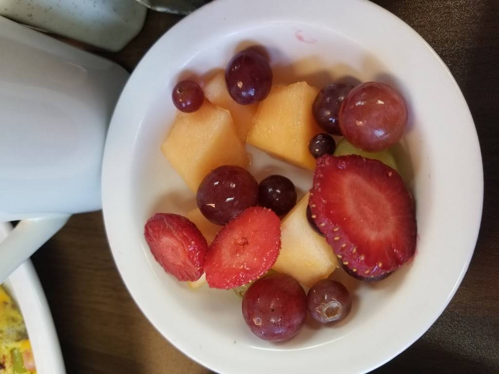 Golden Biscuit | restaurant | 91430143010181, Owasso, OK 74055, USA | 9185162600 OR +1 918-516-2600