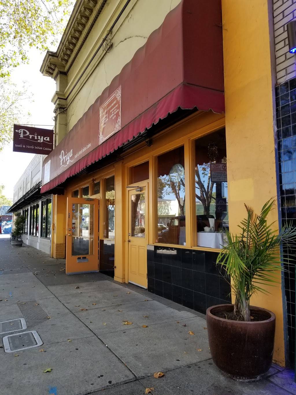 Priya Indian Cuisine | restaurant | 2072 San Pablo Ave, Berkeley, CA 94702, USA | 5106443977 OR +1 510-644-3977