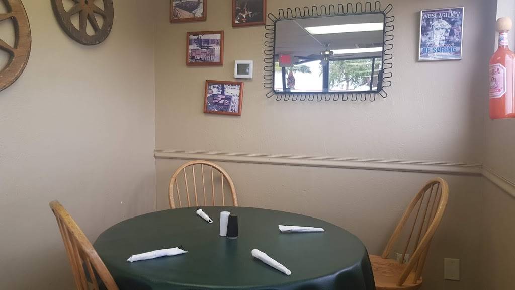 Cookin On Wood | restaurant | 3401 E Wood St, Phoenix, AZ 85040, USA | 6025659663 OR +1 602-565-9663