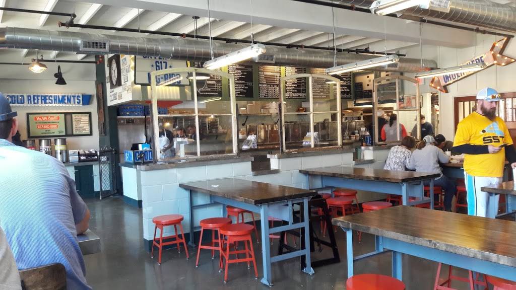 Blue Ribbon BBQ | restaurant | 342 Washington St, Dedham, MA 02026, USA | 7813122583 OR +1 781-312-2583