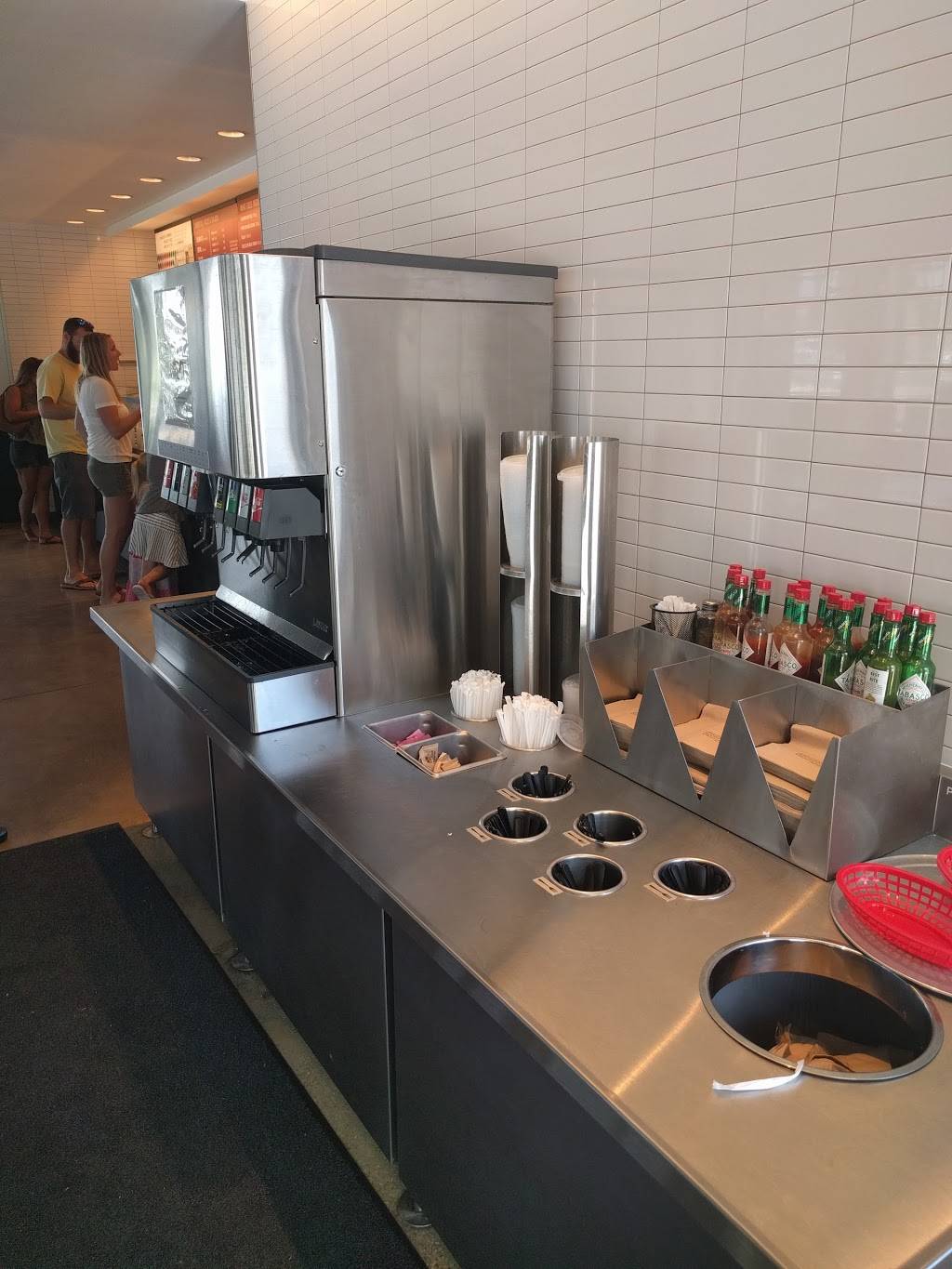 Chipotle Mexican Grill | restaurant | 9203 US-19, Port Richey, FL 34668, USA | 7278429028 OR +1 727-842-9028