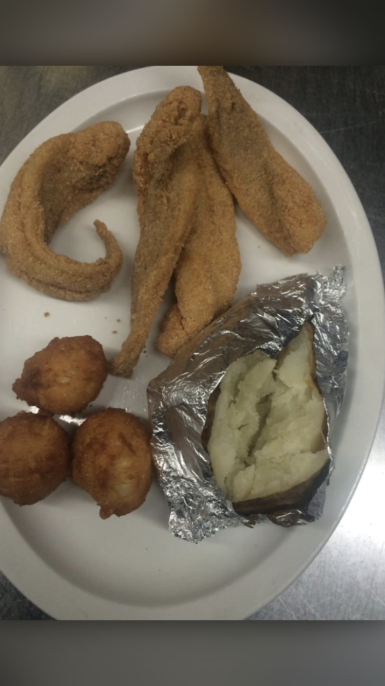 Kuntry Kitchen | restaurant | 817 N Locust Ave, Lawrenceburg, TN 38464, USA | 9317660260 OR +1 931-766-0260