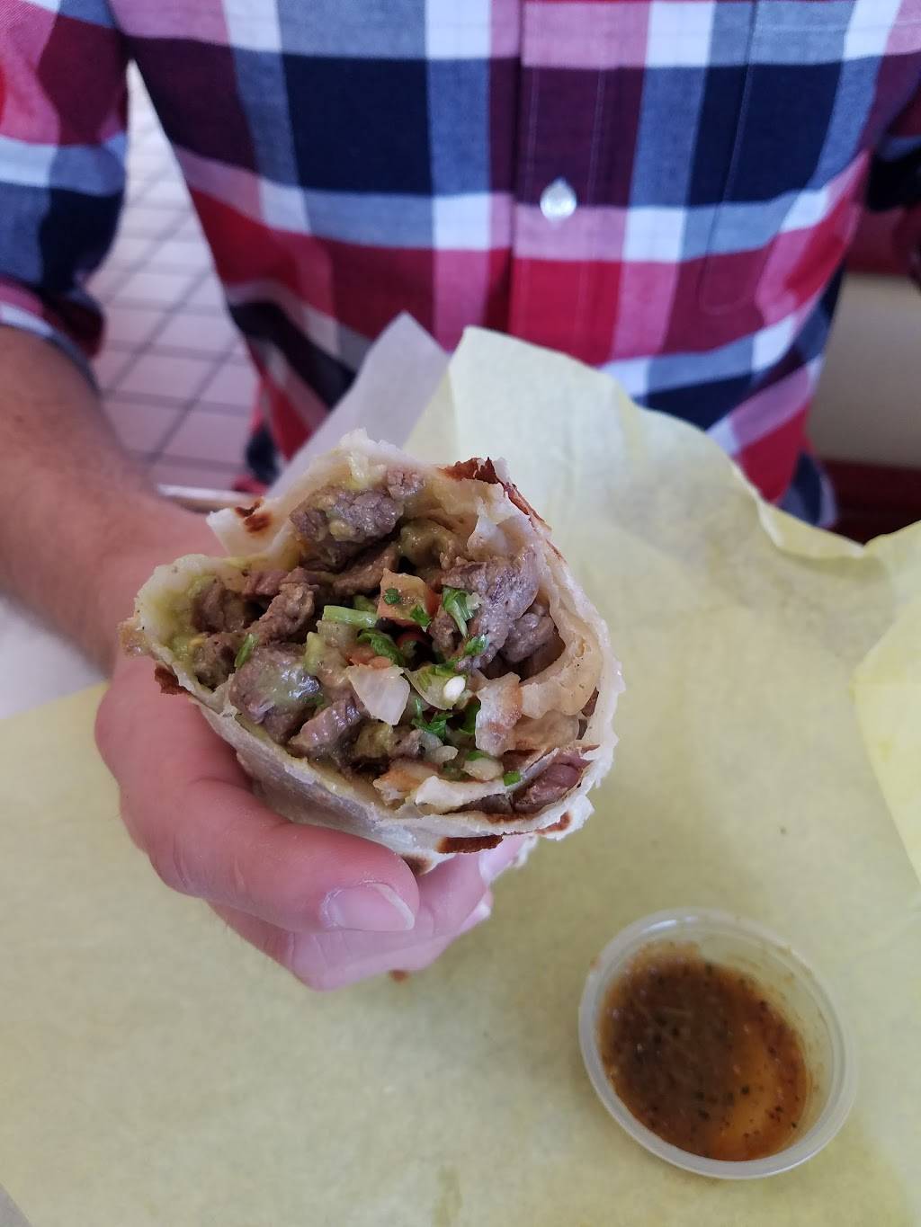 Albertacos Mexican Food Inc | restaurant | 601 Sycamore Ave, Vista, CA 92083, USA | 7605986047 OR +1 760-598-6047