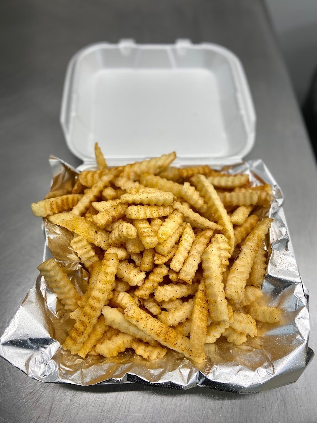 Vidas Wingz N Tingz | restaurant | 610 Cedar Creek Rd #107, Fayetteville, NC 28312, USA | 9105009036 OR +1 910-500-9036