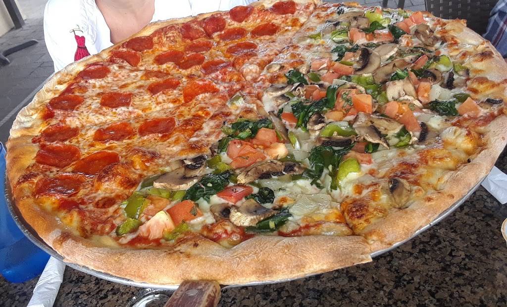 Mulberry Street Bar & Grill | restaurant | 3831 Avalon Park E Blvd, Orlando, FL 32828, USA | 4073803300 OR +1 407-380-3300