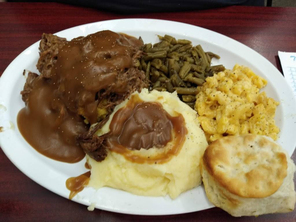 Cloverleaf Family Restaurant | restaurant | 4023 W 3rd St, Bloomington, IN 47404, USA | 8123341077 OR +1 812-334-1077