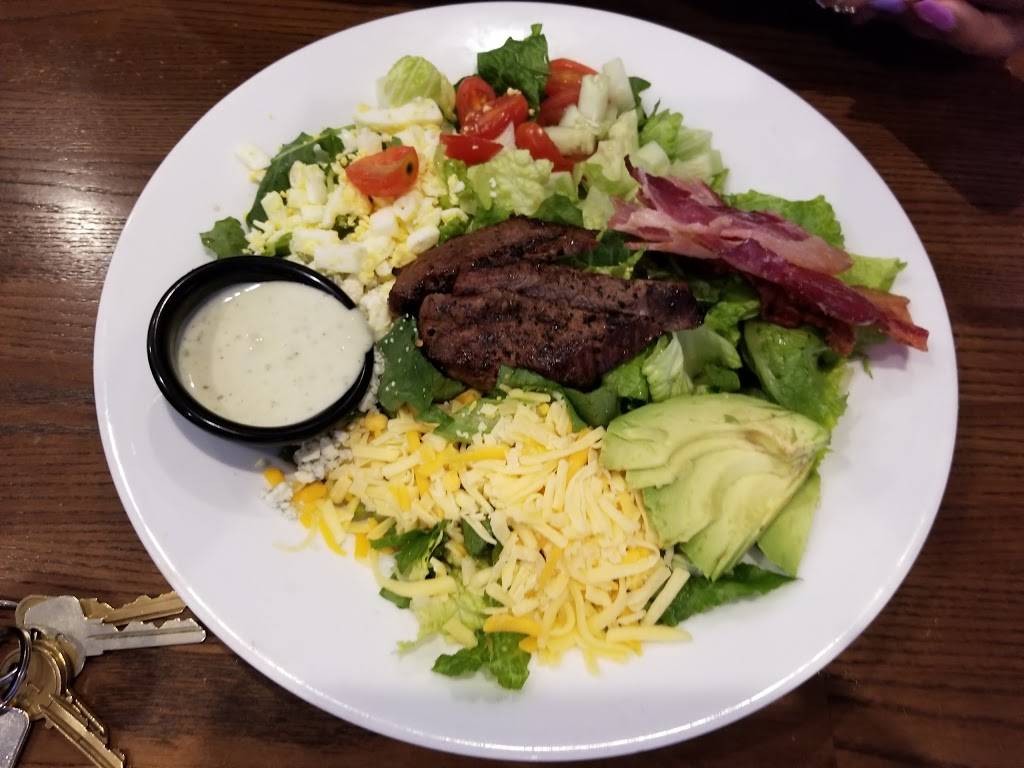 TGI Fridays | restaurant | 70 MA-146, Millbury, MA 01527, USA | 5088659189 OR +1 508-865-9189